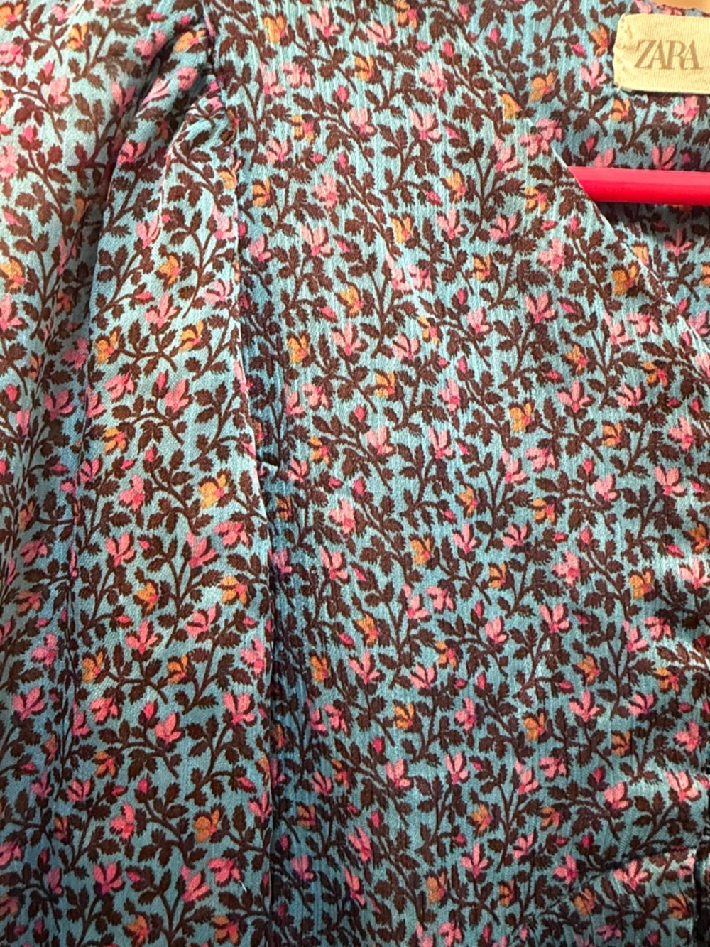 Zara Blue Floral Button-Front Silky Dress Lined Underneath - Picture 3 of 8